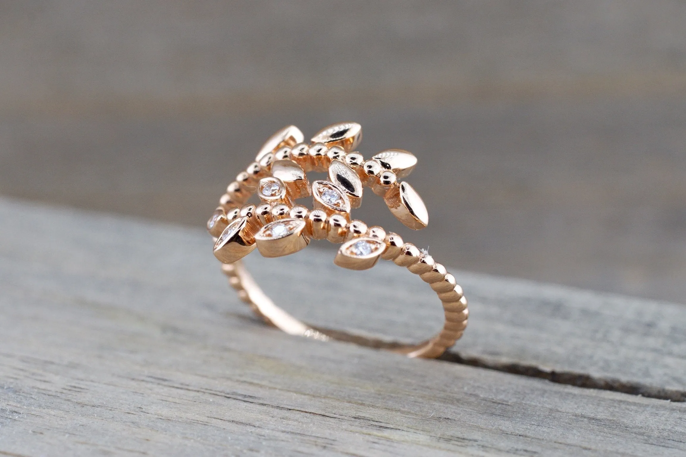 18K Rose Gold Diamond Leaf Ring Bead Band