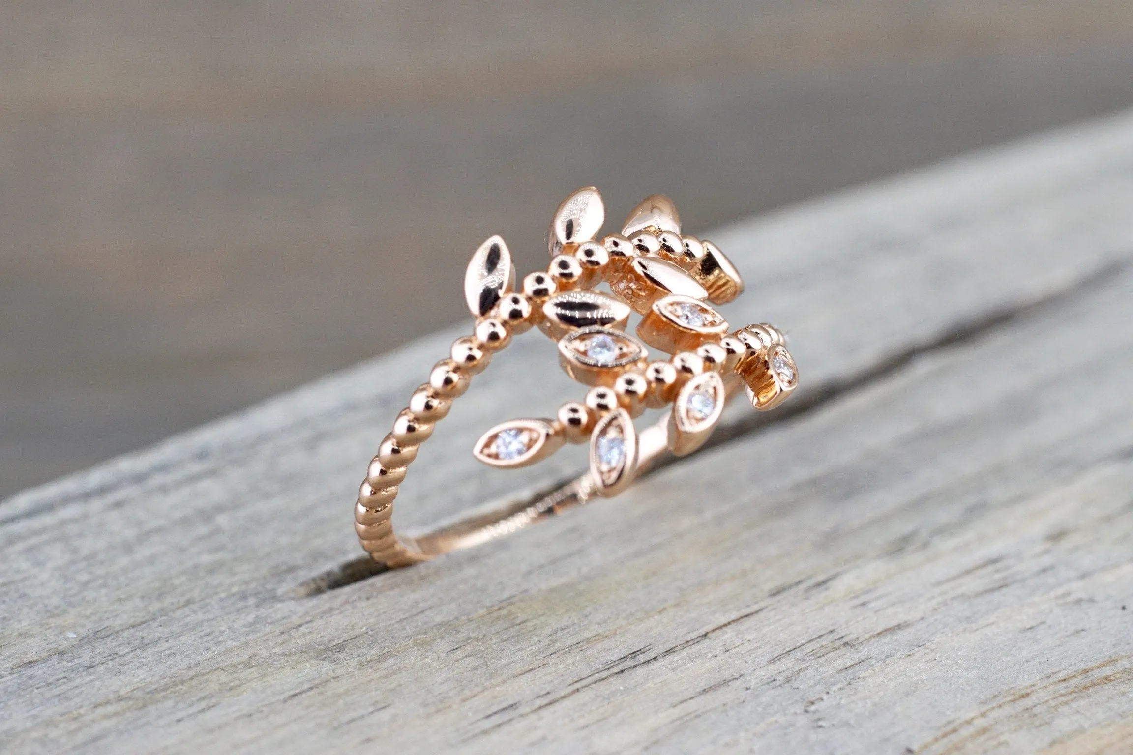 18K Rose Gold Diamond Leaf Ring Bead Band