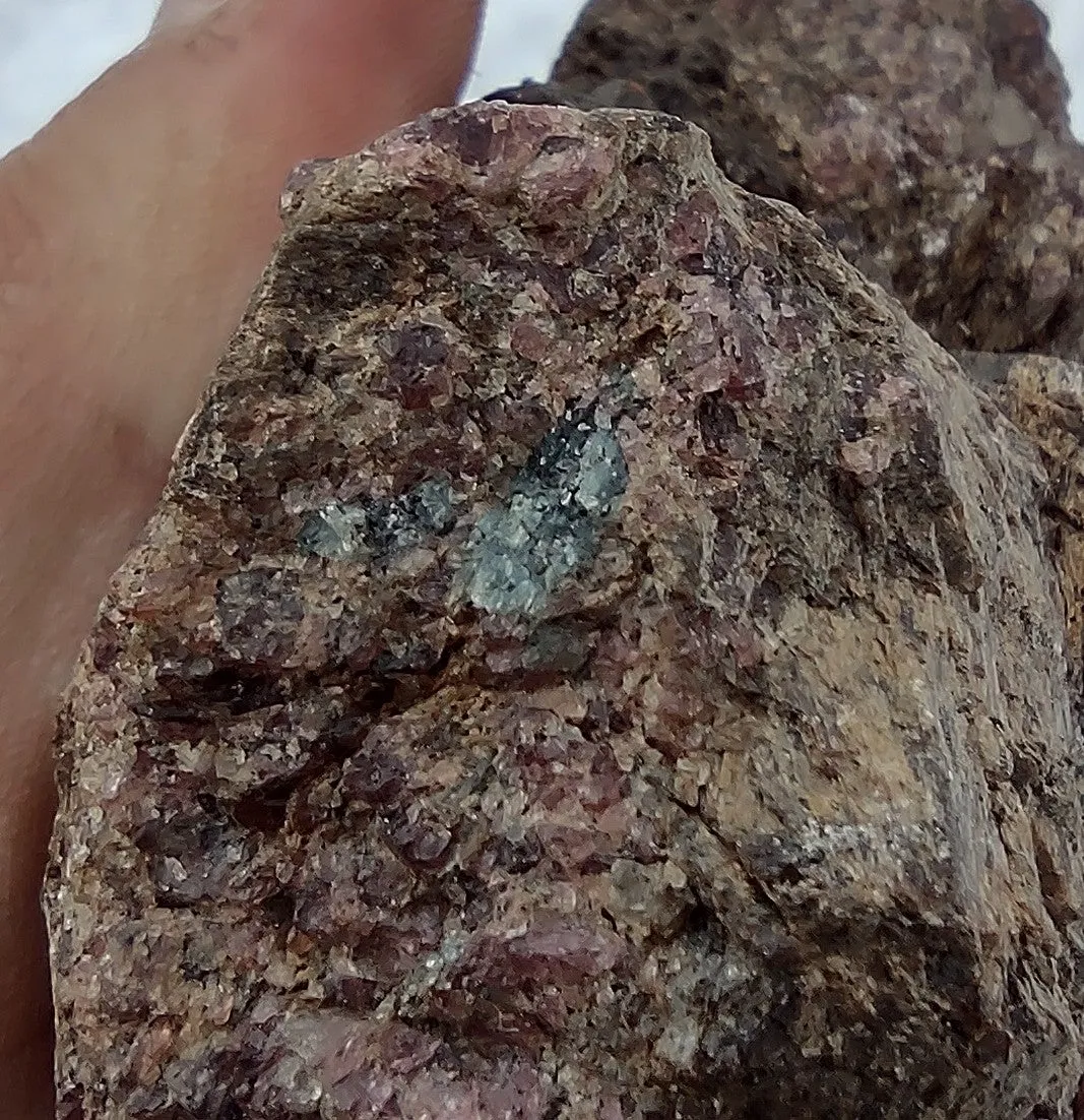 296.8 G VERY RARE GARNET WITH KYANITE FROM VIRGINIA CITY