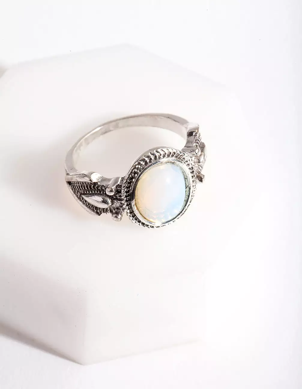 Antique Silver Oval Moonstone Ring