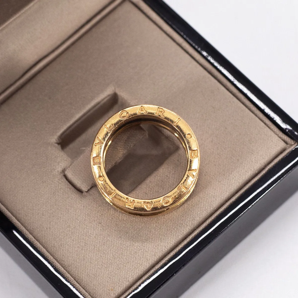 Bvlgari B.zero1ring with two 18K  gold loops and a black ceramic spiral