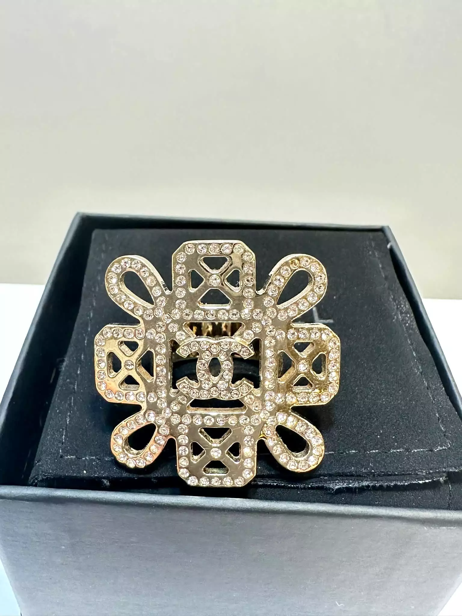 Chanel 17S 2017 Square Crystal Cocktail Ring Size 6 1/4 hi