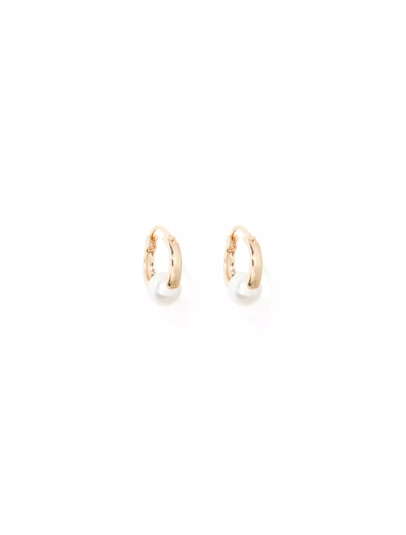 Priya Pearl Hoop Earrings