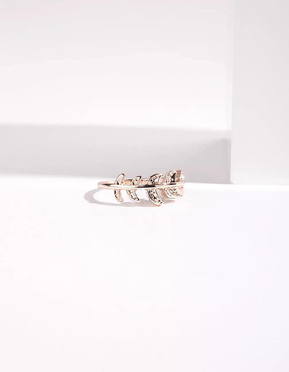 Rose Gold Leaf Band Ring