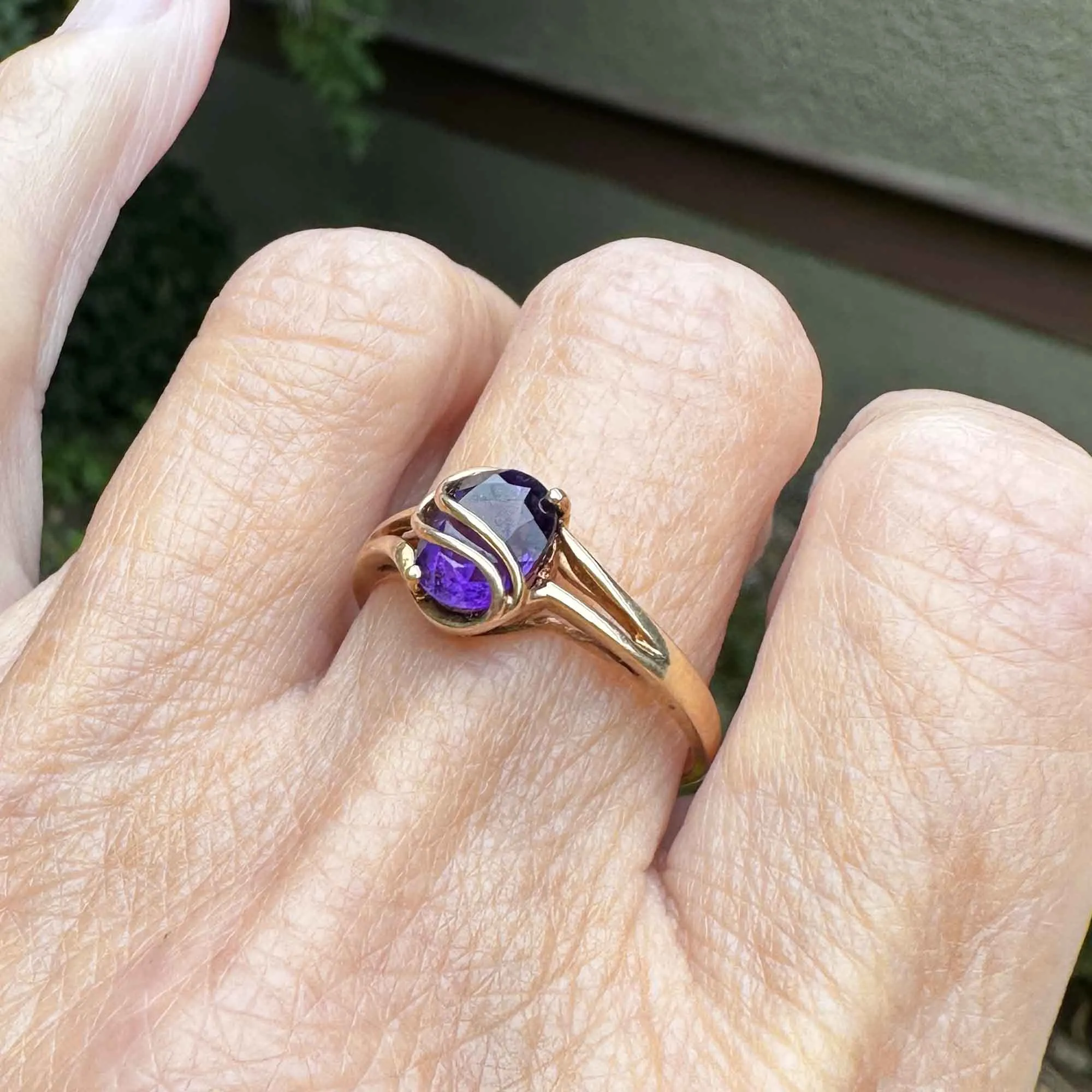 Vintage 10K Gold Bypass Amethyst Ring, Sz 9