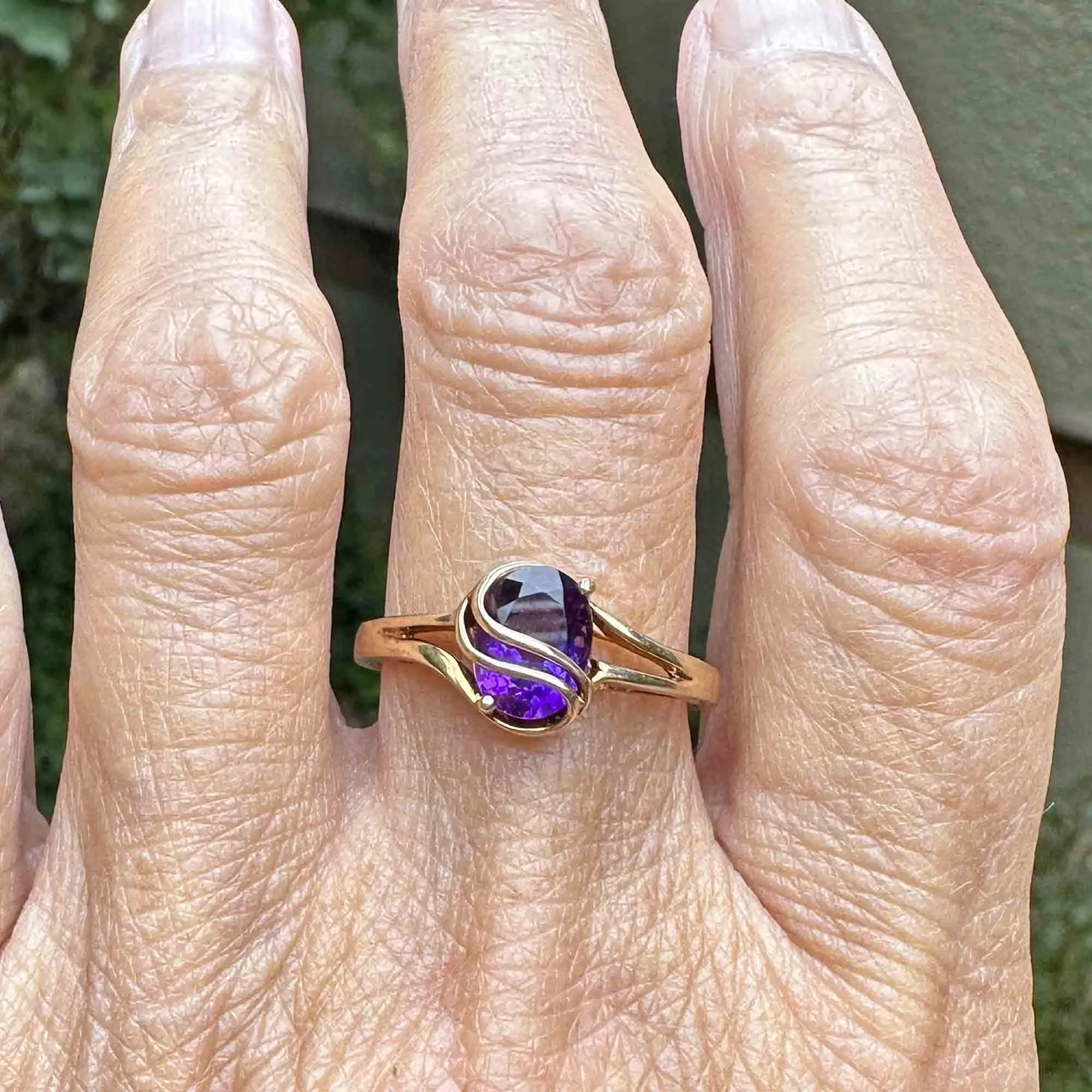 Vintage 10K Gold Bypass Amethyst Ring, Sz 9