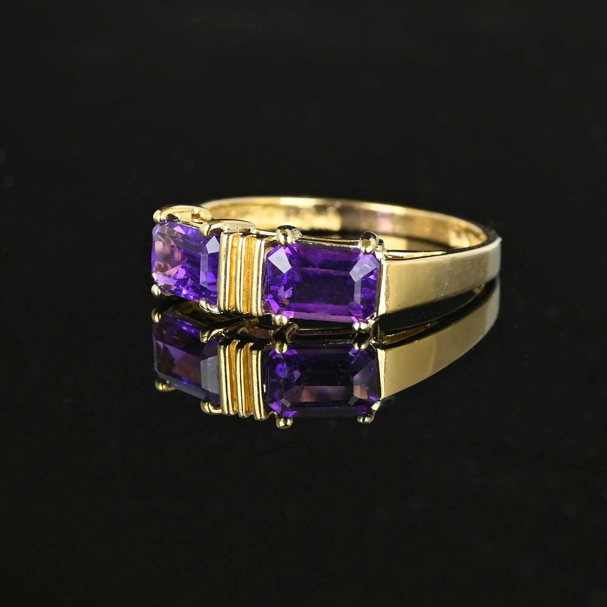 Vintage 14K Gold Emerald Cut Amethyst Ring Band