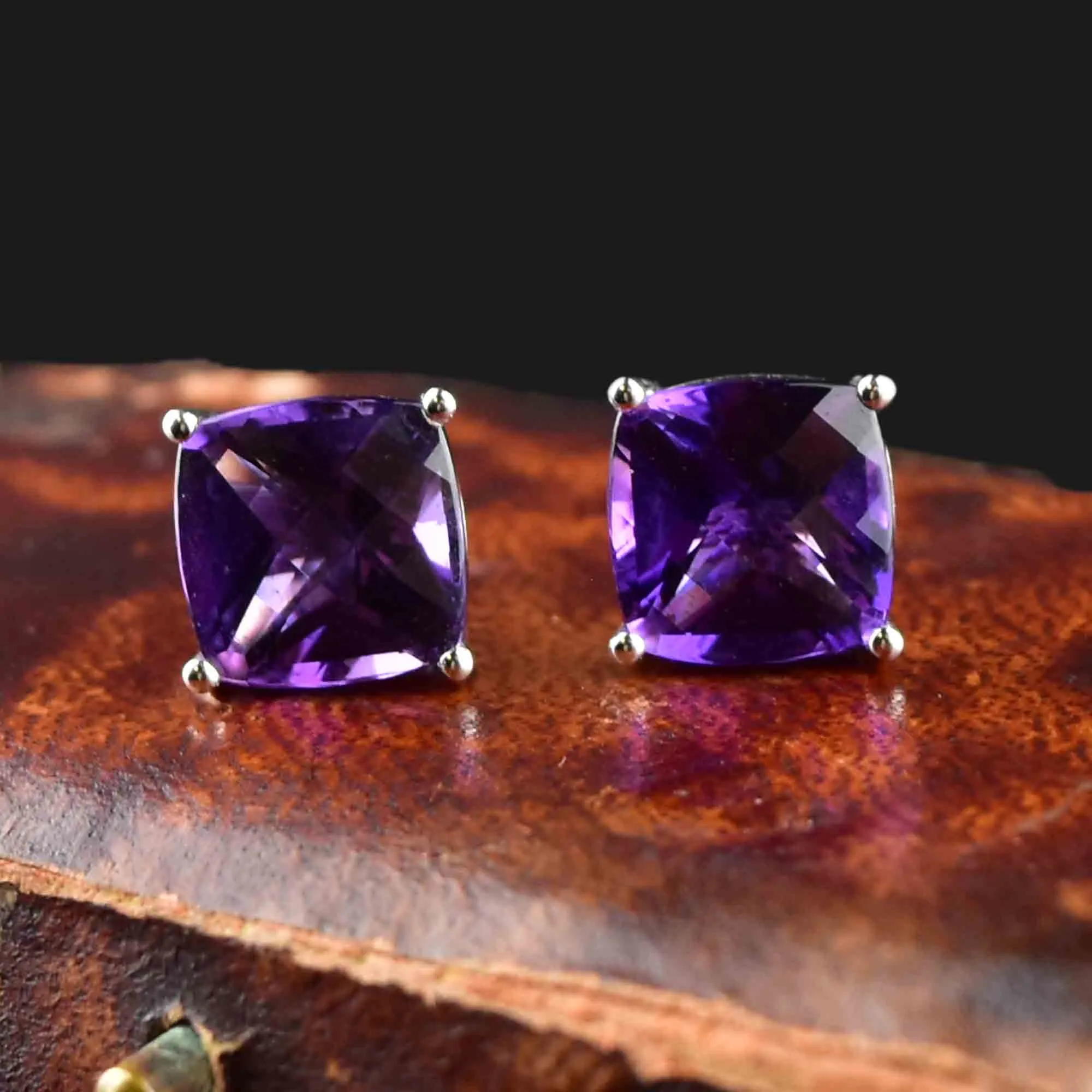 Vintage 14K White Gold Amethyst Square Cut Stud Earrings