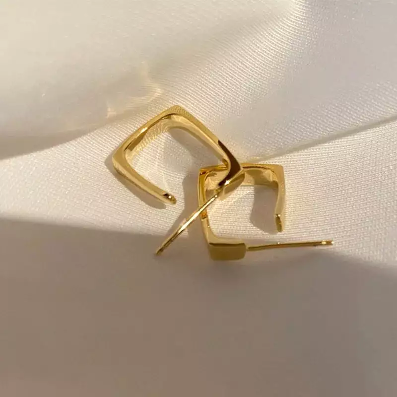 Women Exquisite Square Earrings Gold Color Circle Hoop Geometric Earrings for Girls Luxury 2022 New Fashion Pendients Jewelry